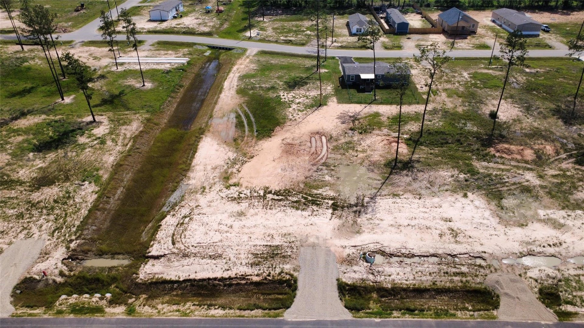 13061 Lewelling Drive, Conroe, TX 77306 13061 Lewelling Drive, Conroe, TX 77306