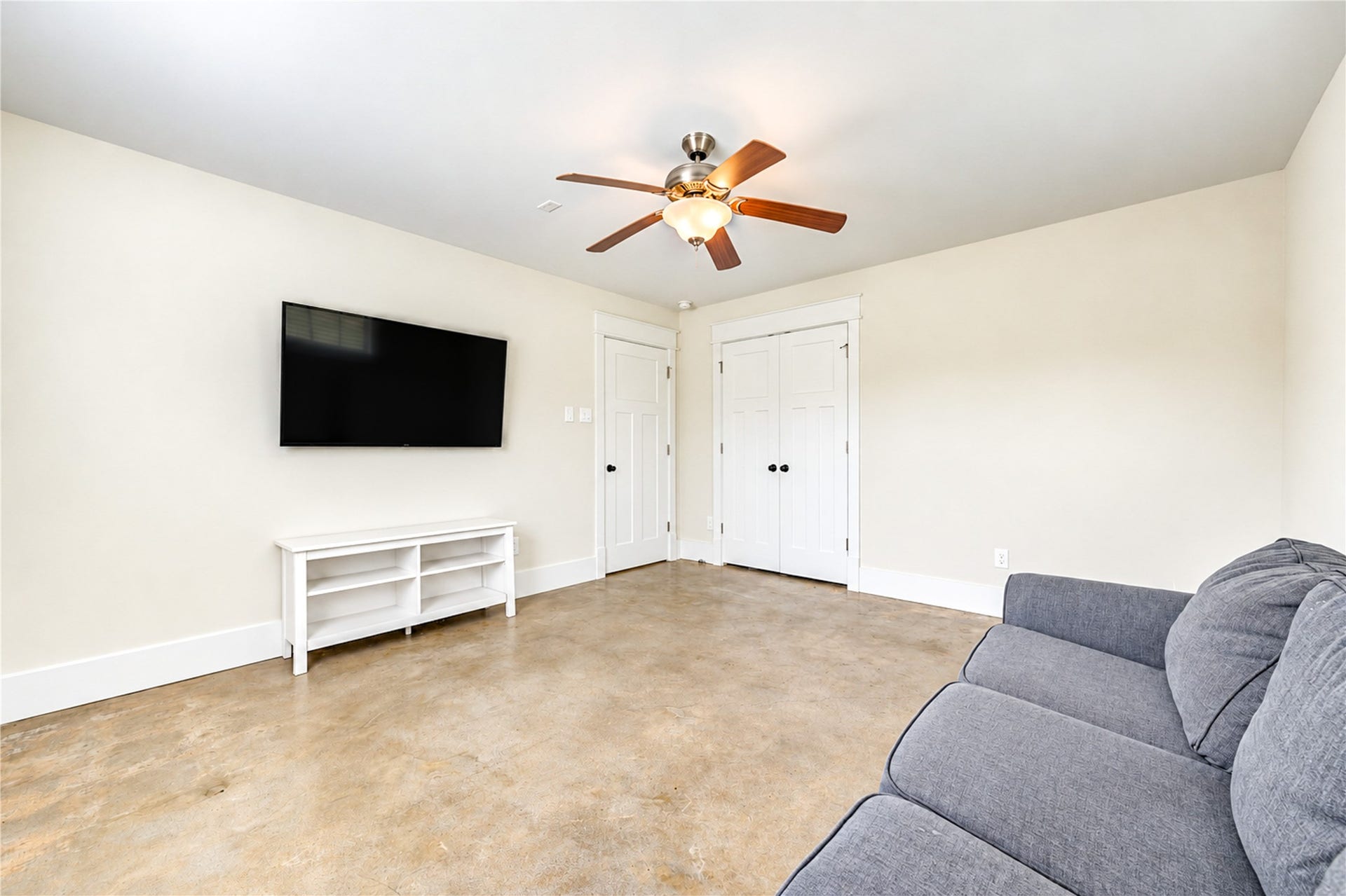 2422 De Soto Street, Houston, TX 77091 2422 De Soto Street, Houston, TX 77091