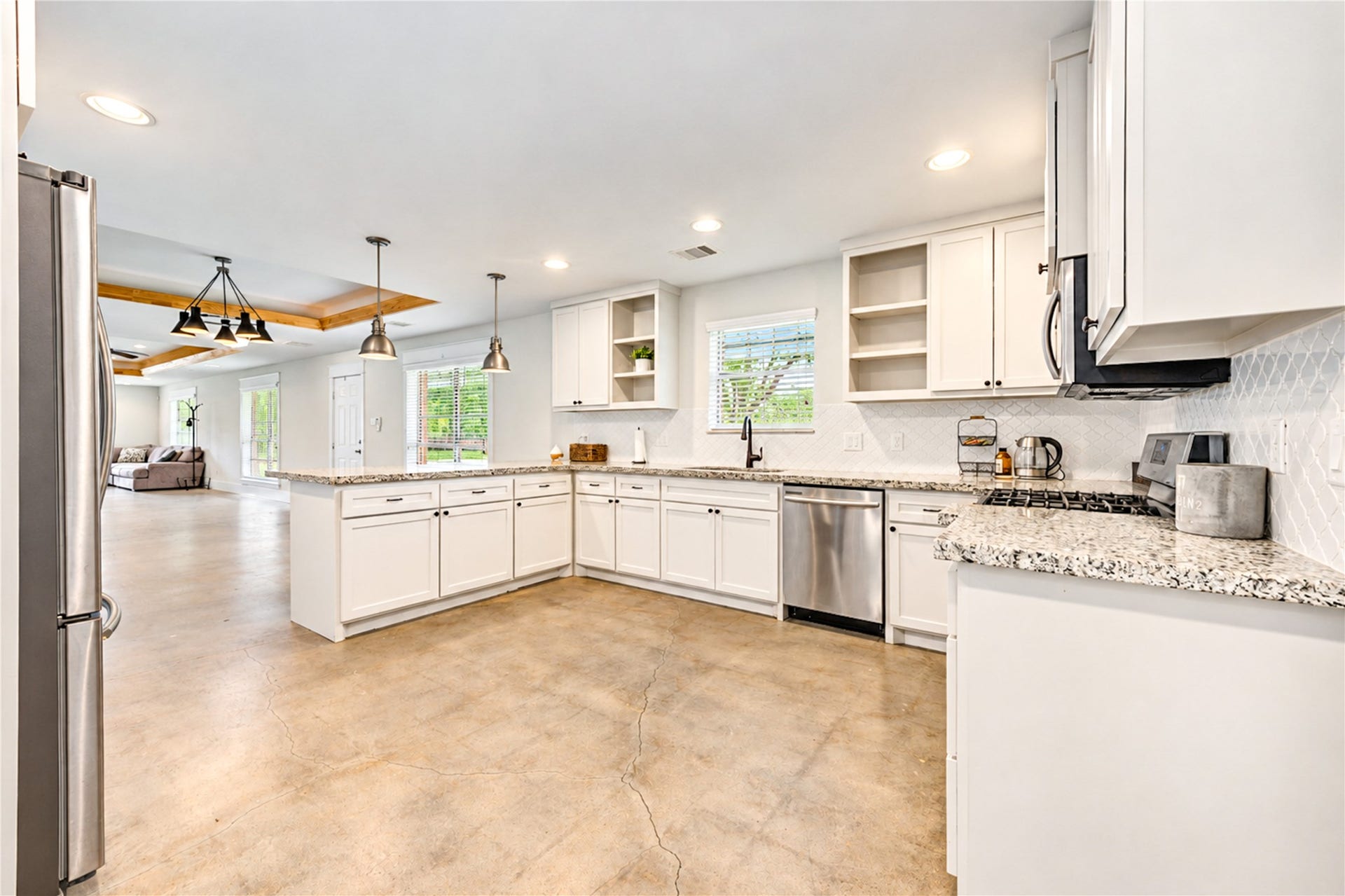 2422 De Soto Street, Houston, TX 77091 2422 De Soto Street, Houston, TX 77091