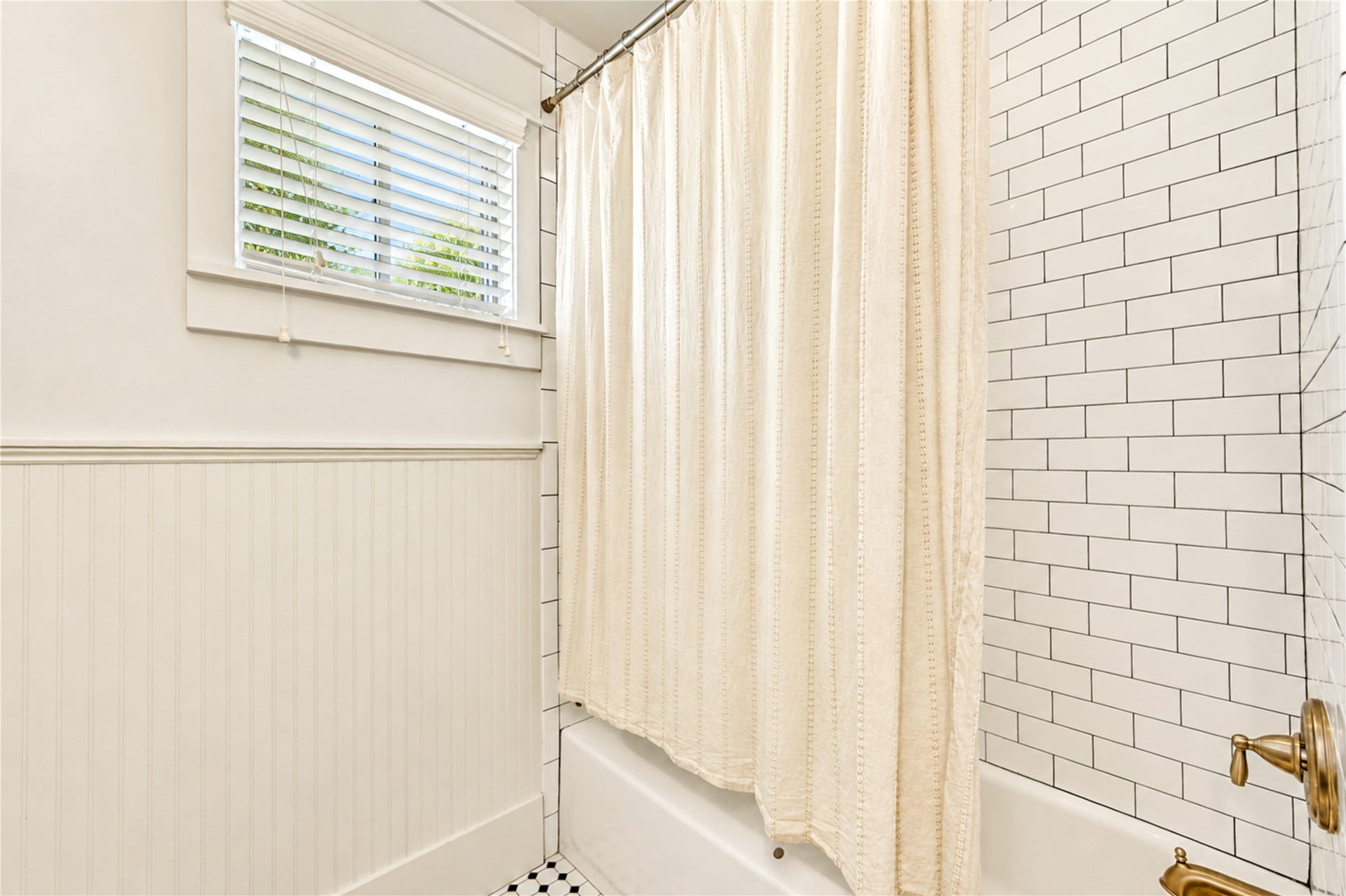 2422 De Soto Street, Houston, TX 77091 2422 De Soto Street, Houston, TX 77091