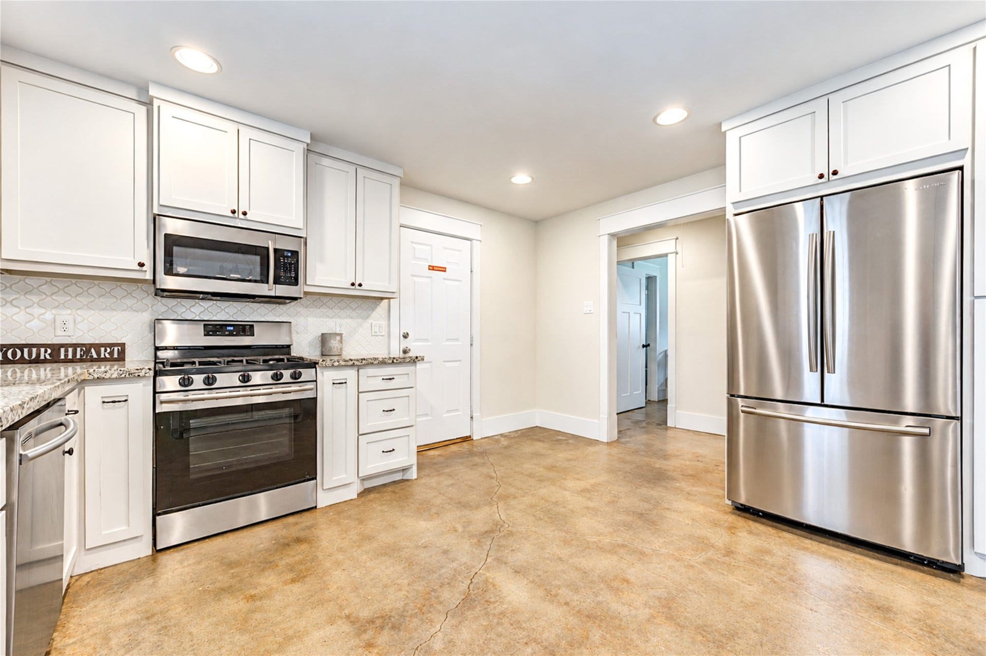2422 De Soto Street, Houston, TX 77091 2422 De Soto Street, Houston, TX 77091