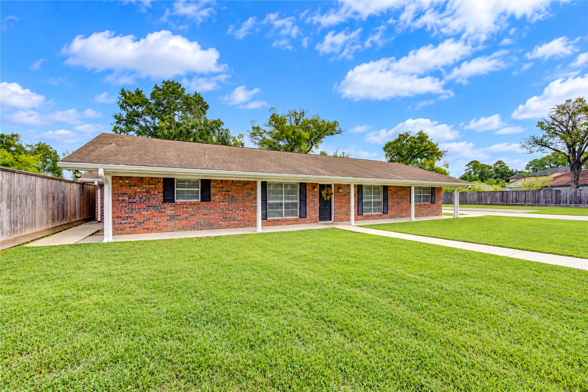 2422 De Soto Street, Houston, TX 77091 2422 De Soto Street, Houston, TX 77091