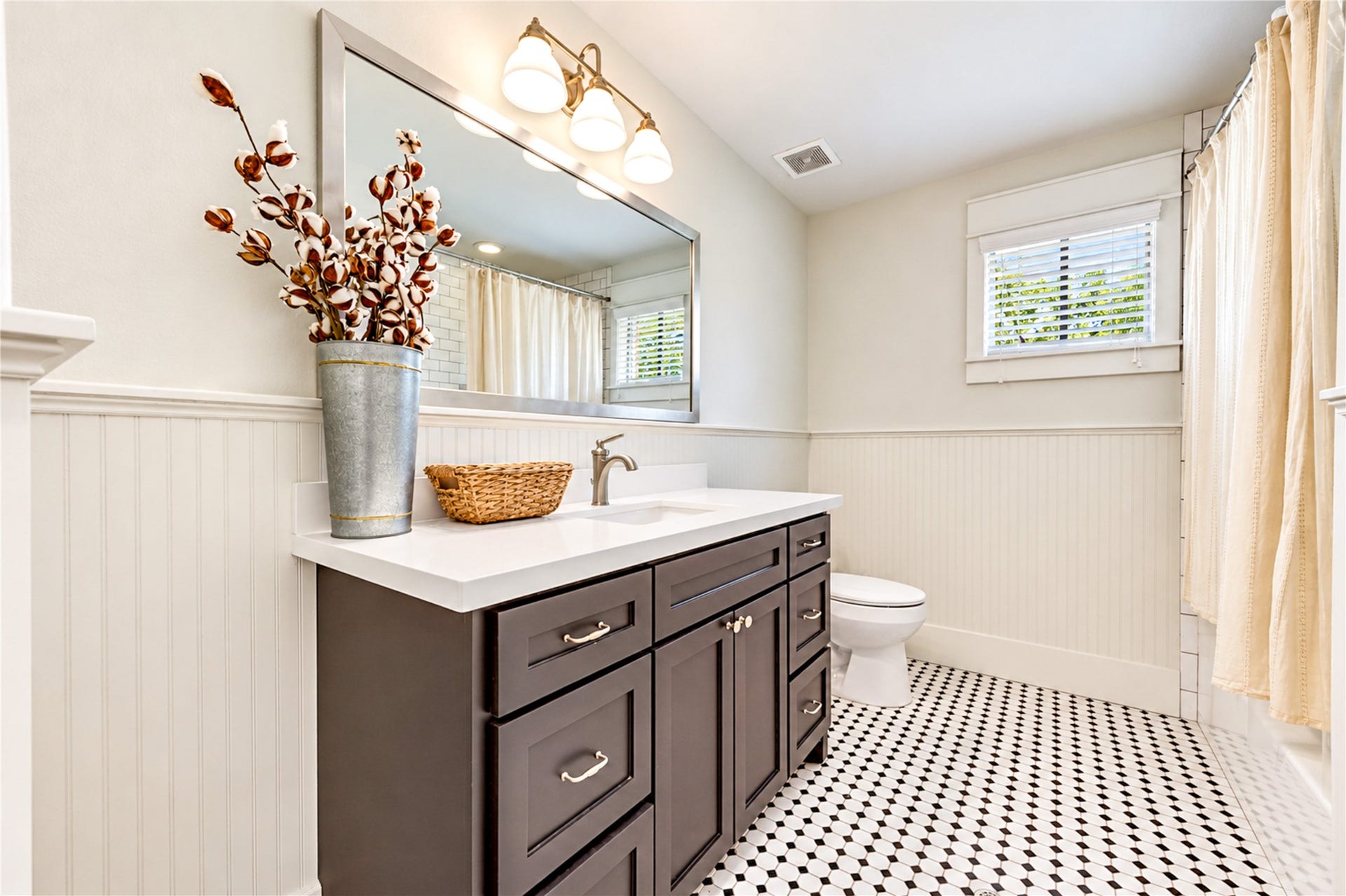2422 De Soto Street, Houston, TX 77091 2422 De Soto Street, Houston, TX 77091