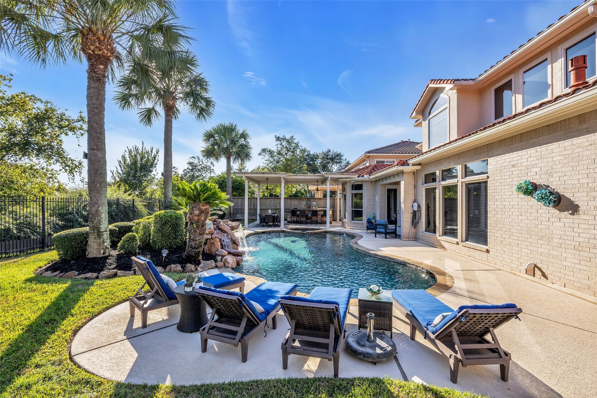 19023 Windsor Lakes Drive, Houston, TX 77094 19023 Windsor Lakes Drive, Houston, TX 77094