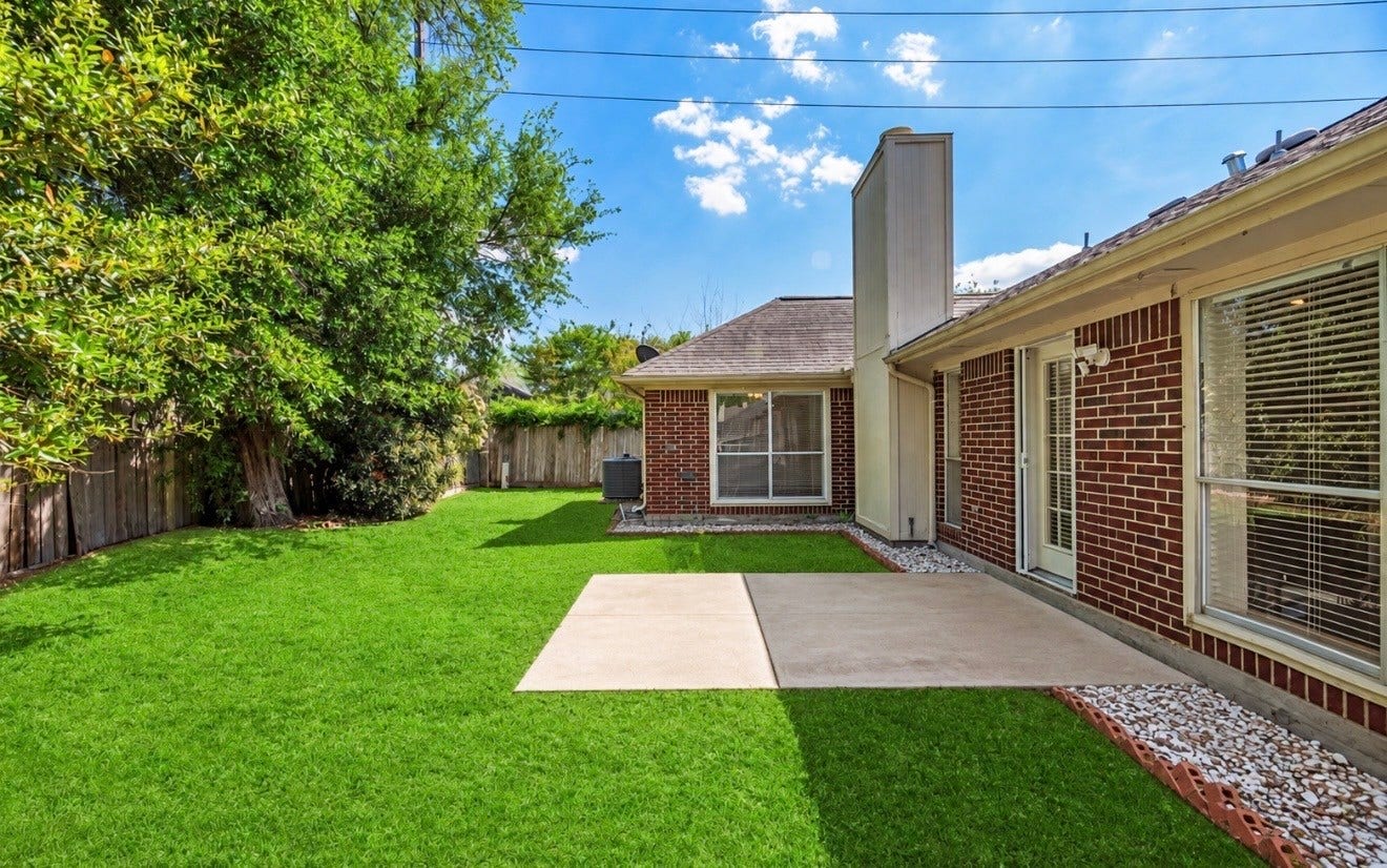 16423 Maple Downs Lane, Sugar Land, TX 77498
