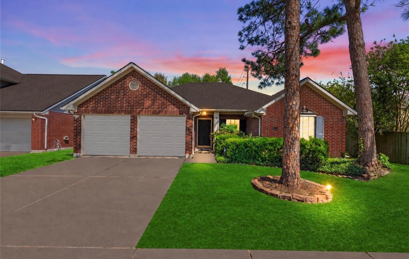 16423 Maple Downs Lane, Sugar Land, TX 77498