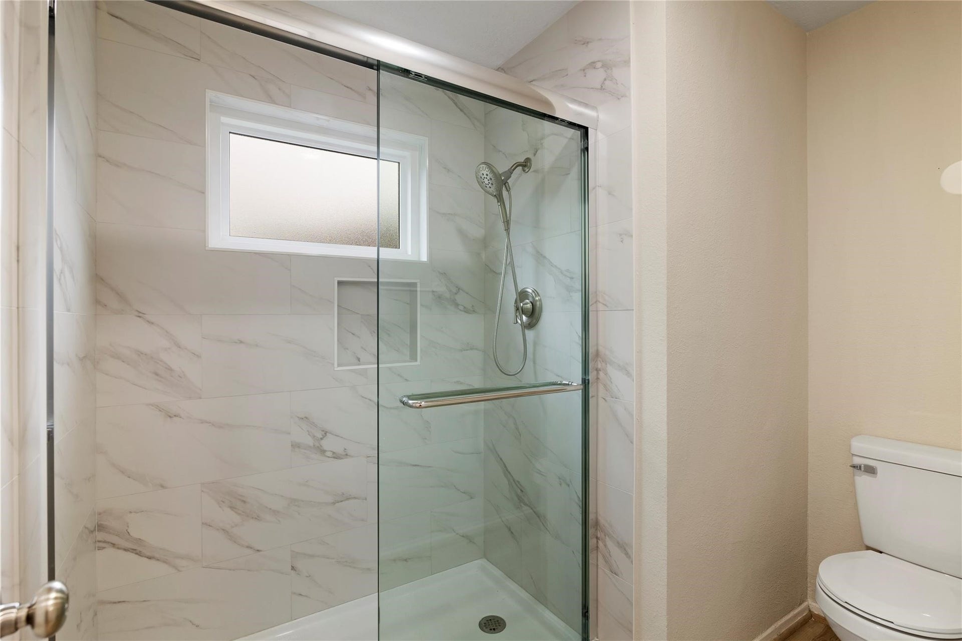 19635 Moonhollow Drive, Houston, TX 77084 19635 Moonhollow Drive, Houston, TX 77084