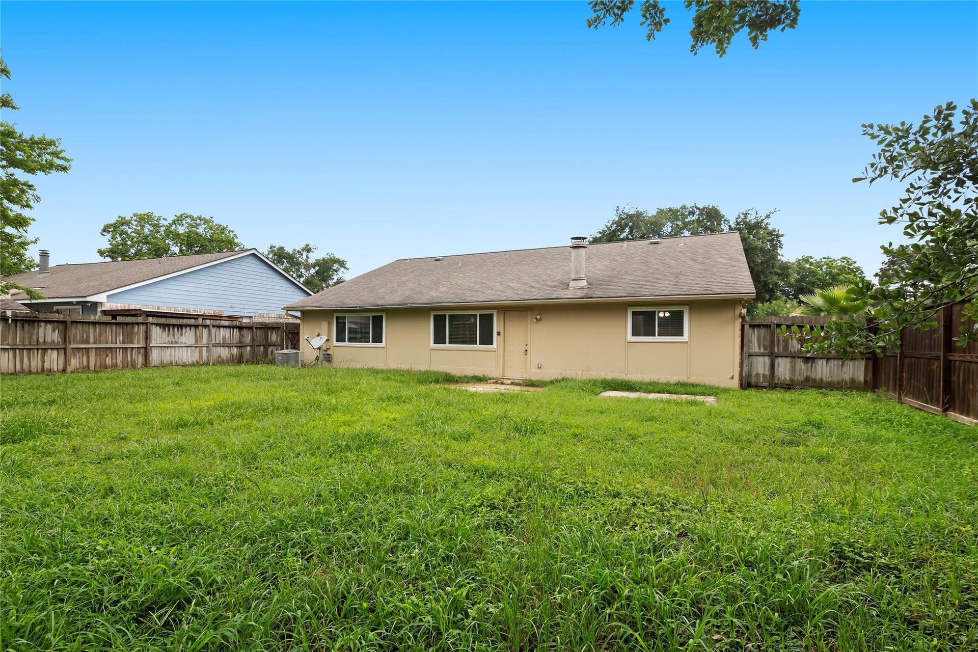 19635 Moonhollow Drive, Houston, TX 77084 19635 Moonhollow Drive, Houston, TX 77084