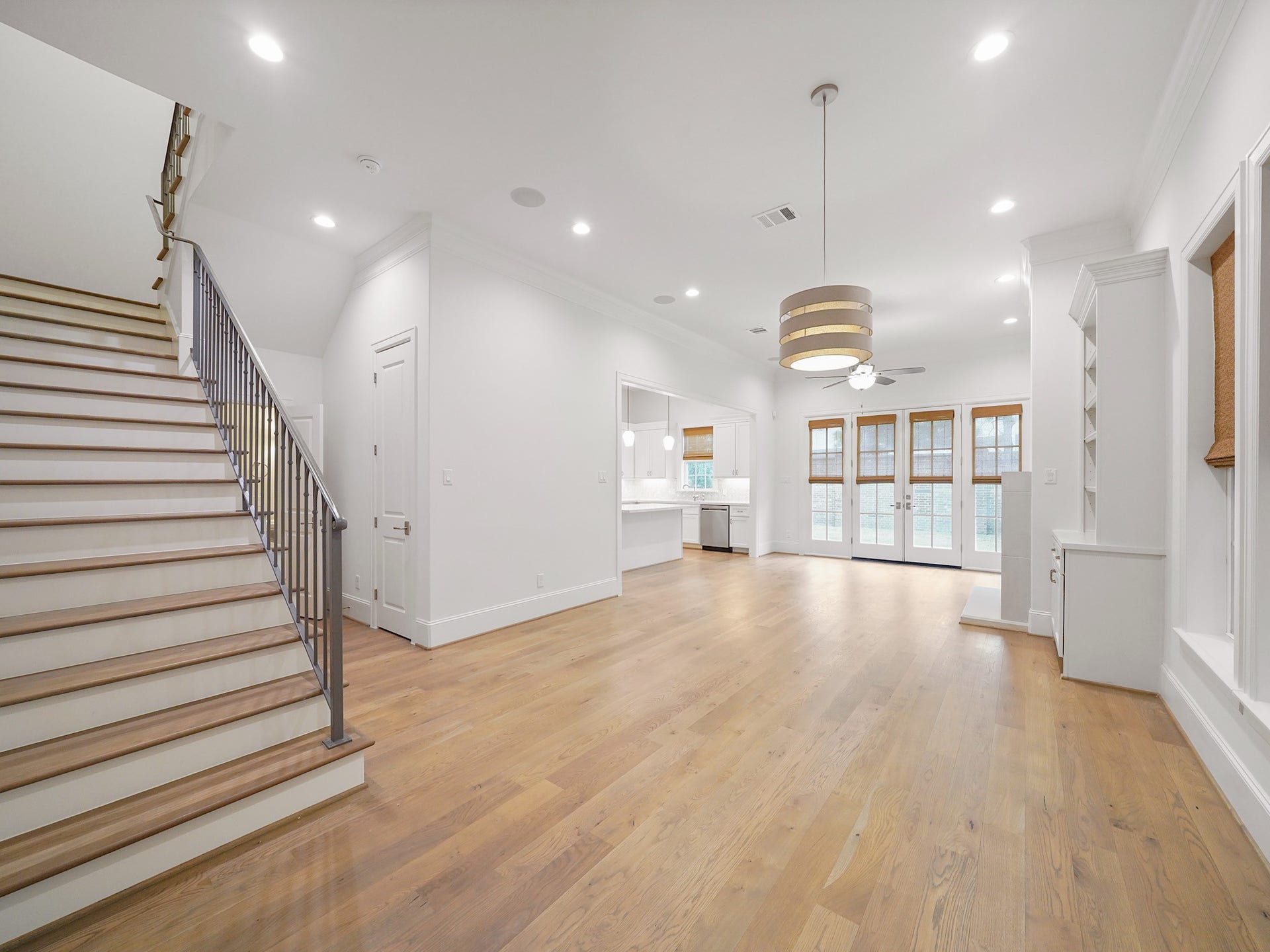 949 Dunleigh Meadows Lane, Houston, TX 77055 949 Dunleigh Meadows Lane, Houston, TX 77055