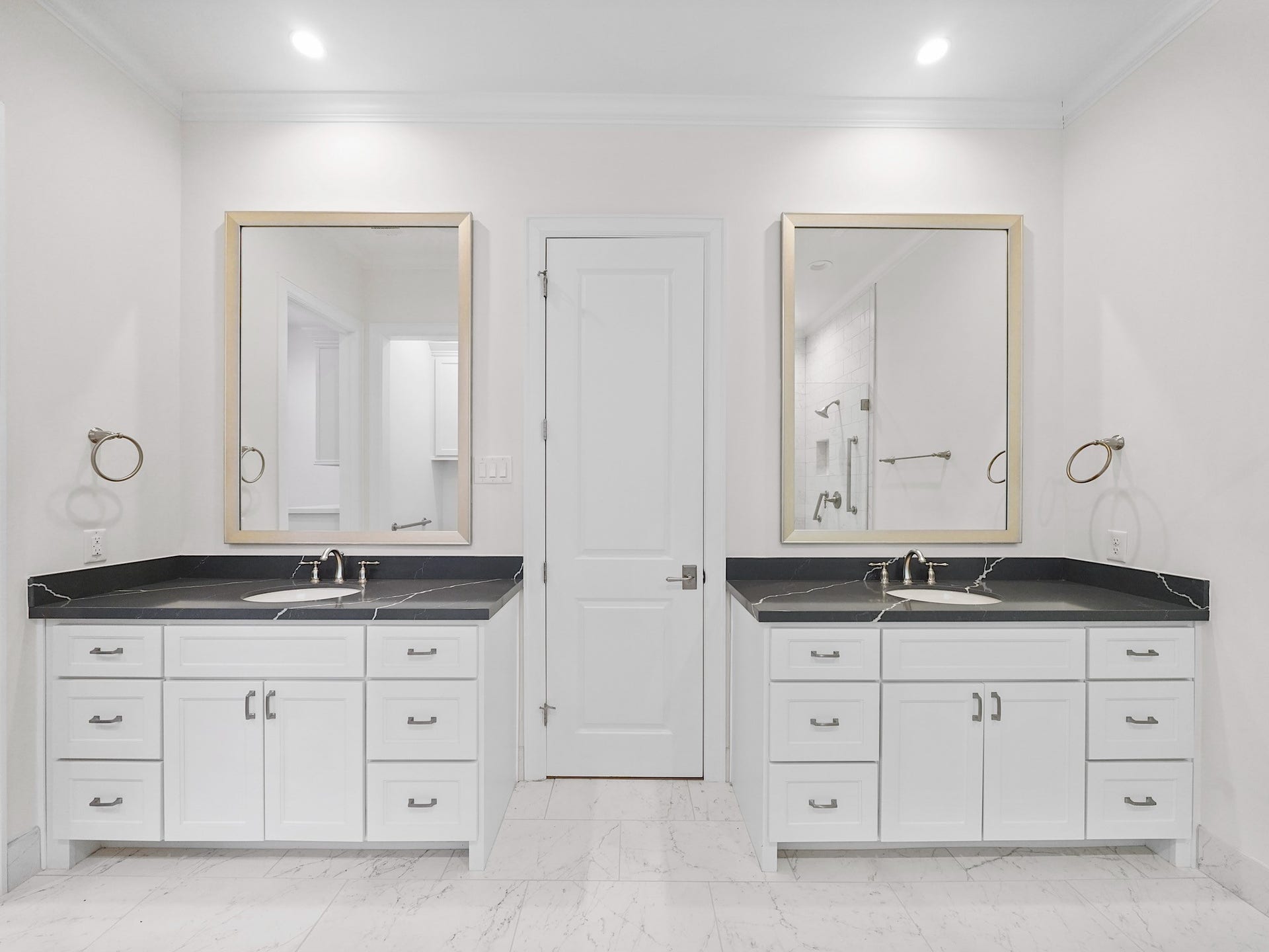 949 Dunleigh Meadows Lane, Houston, TX 77055 949 Dunleigh Meadows Lane, Houston, TX 77055