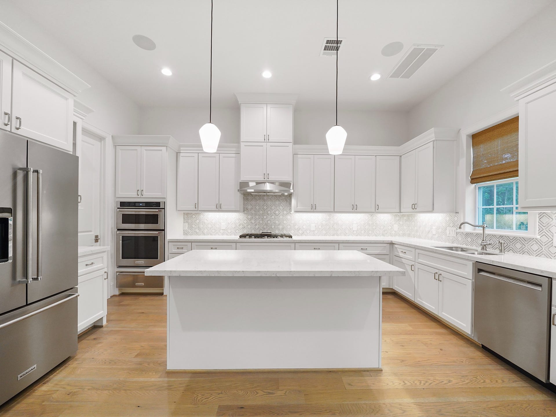 949 Dunleigh Meadows Lane, Houston, TX 77055 949 Dunleigh Meadows Lane, Houston, TX 77055