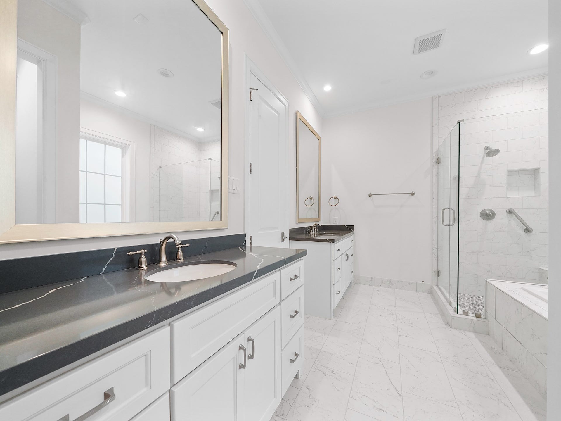 949 Dunleigh Meadows Lane, Houston, TX 77055 949 Dunleigh Meadows Lane, Houston, TX 77055