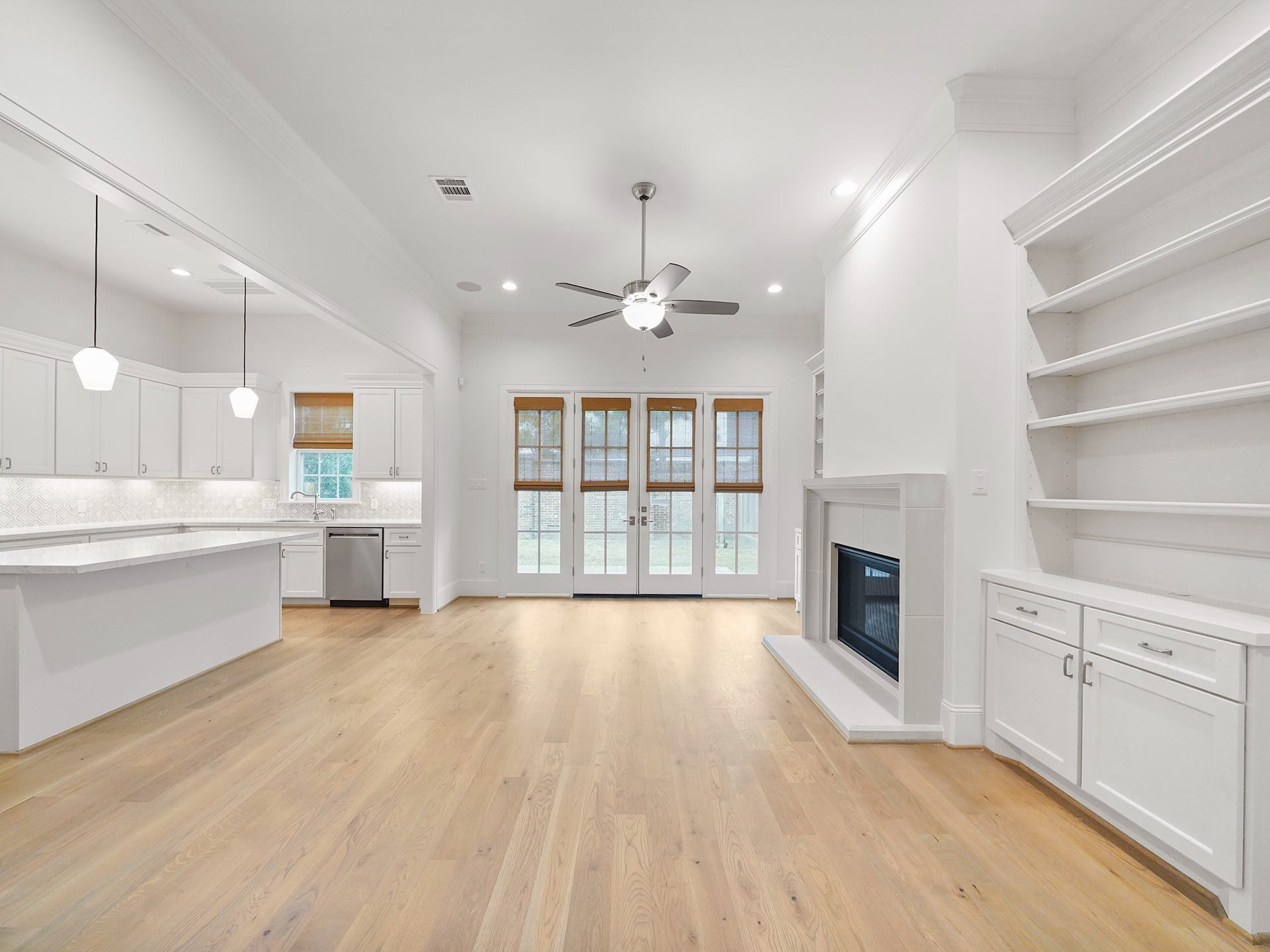 949 Dunleigh Meadows Lane, Houston, TX 77055 949 Dunleigh Meadows Lane, Houston, TX 77055