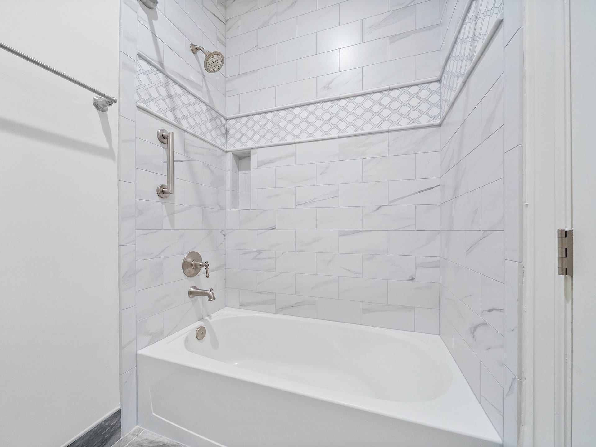 949 Dunleigh Meadows Lane, Houston, TX 77055 949 Dunleigh Meadows Lane, Houston, TX 77055