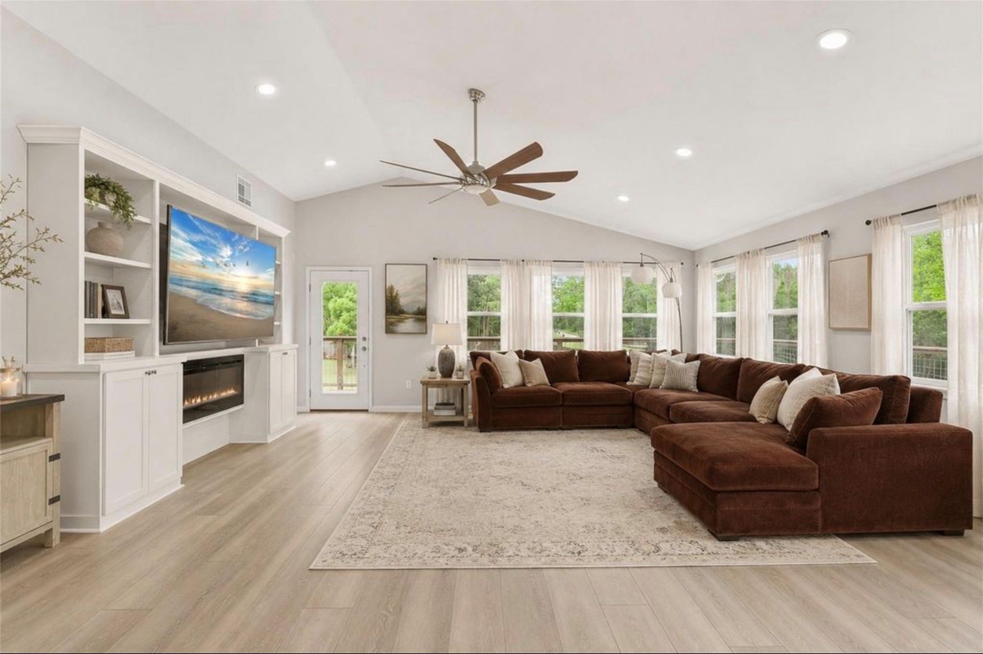 6310 Wickwillow Lane, Alvin, TX 77511 6310 Wickwillow Lane, Alvin, TX 77511