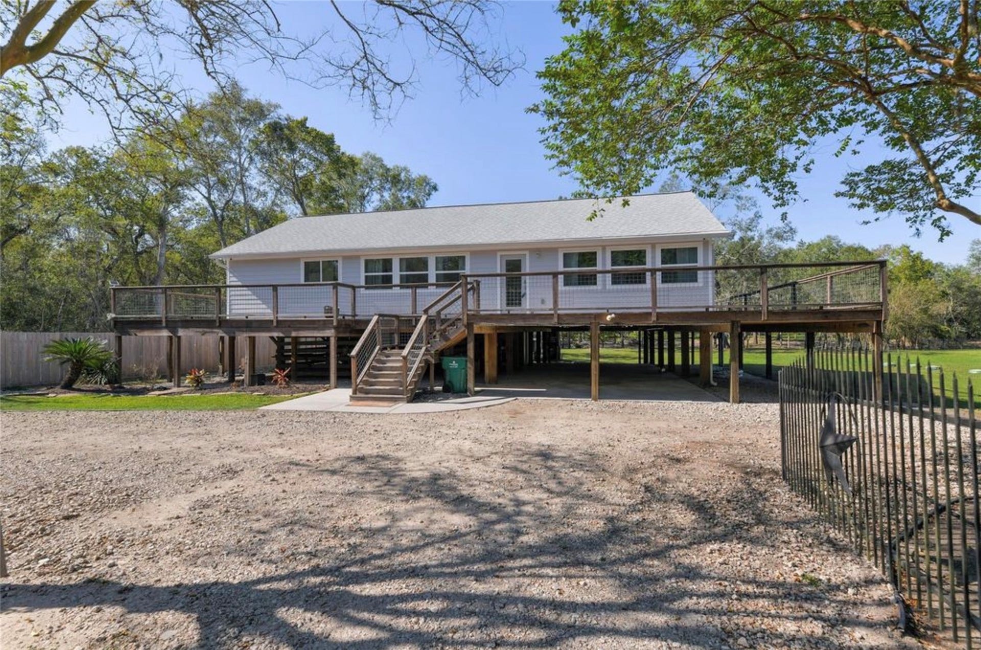 6310 Wickwillow Lane, Alvin, TX 77511 6310 Wickwillow Lane, Alvin, TX 77511
