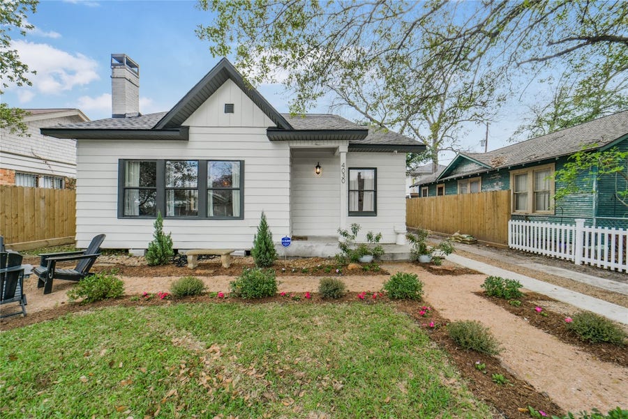 Property photo for 4030 Pineridge Street, Houston, TX
