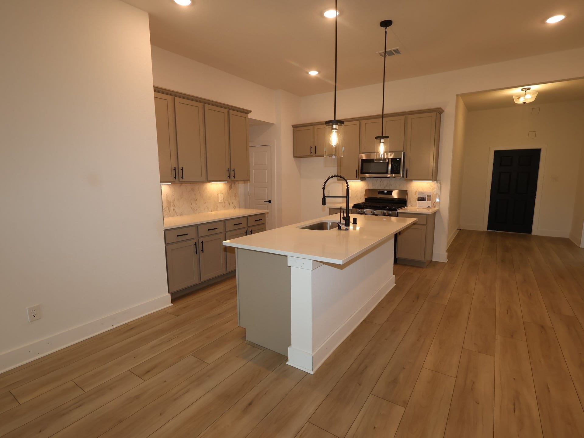 14115 Hillier Run Drive, Santa Fe, TX 77510 14115 Hillier Run Drive, Santa Fe, TX 77510