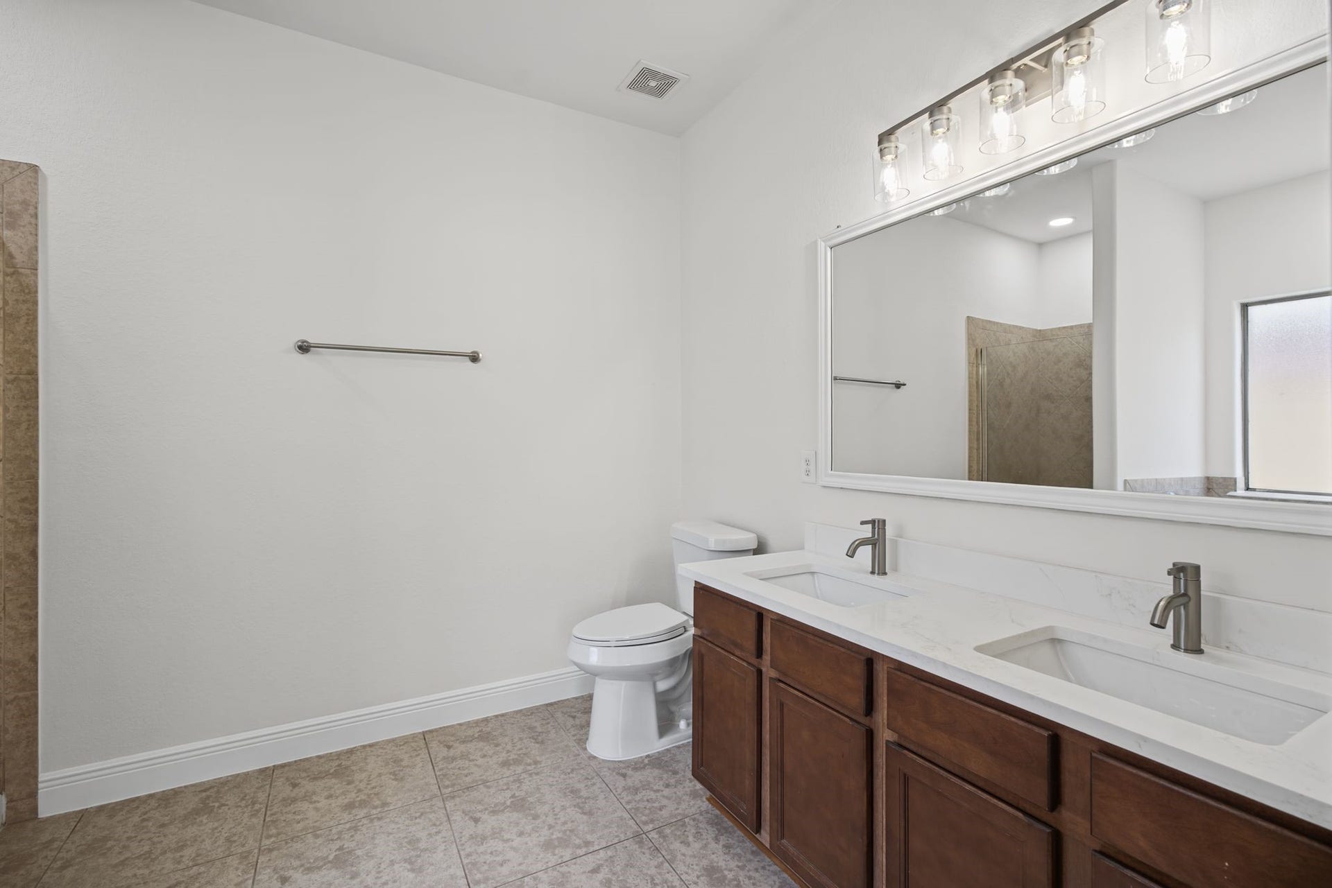 23718 N Newport Bend, Katy, TX 77494 Primary bath with double sinks