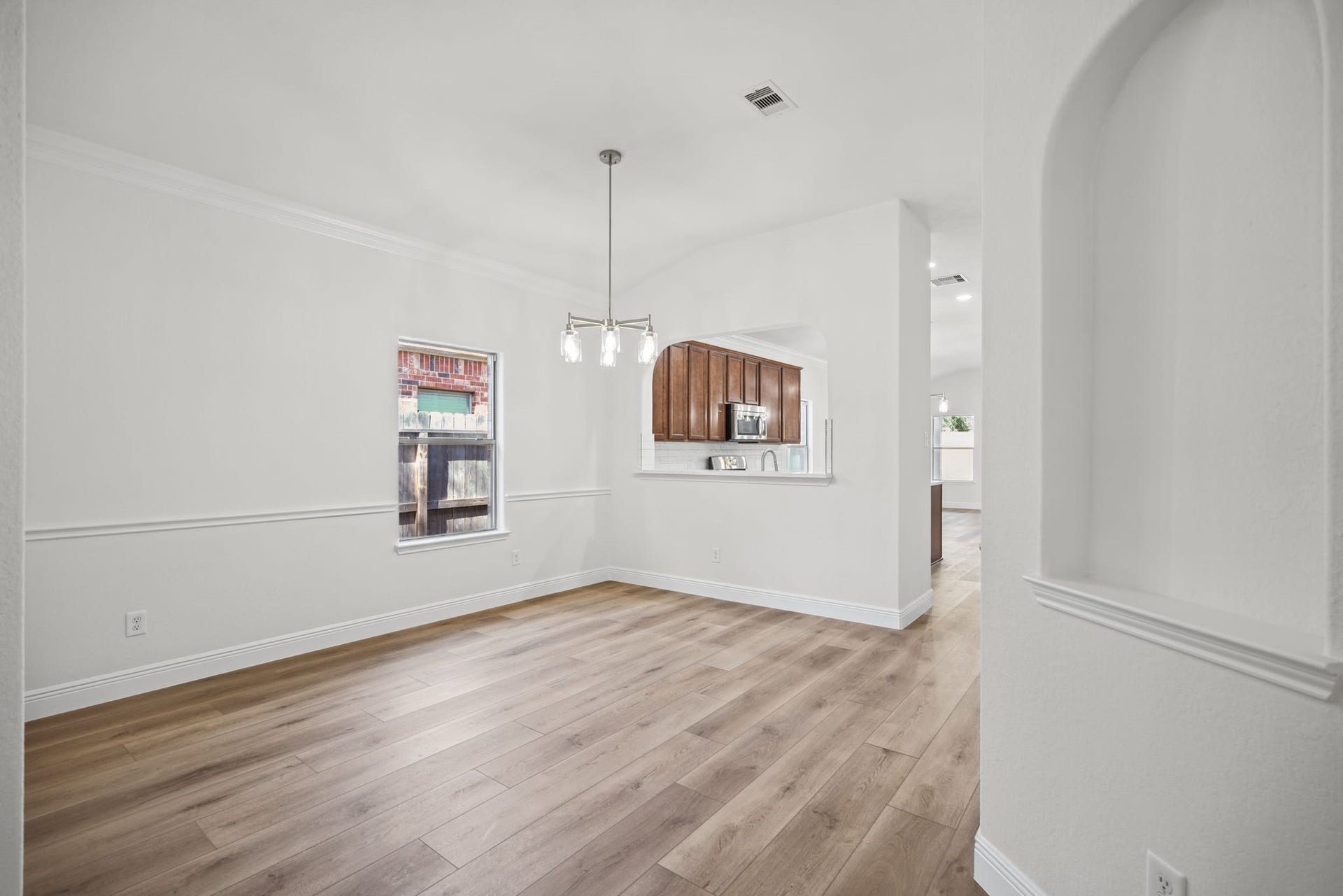 23718 N Newport Bend, Katy, TX 77494 Large dining room open to the kitchen