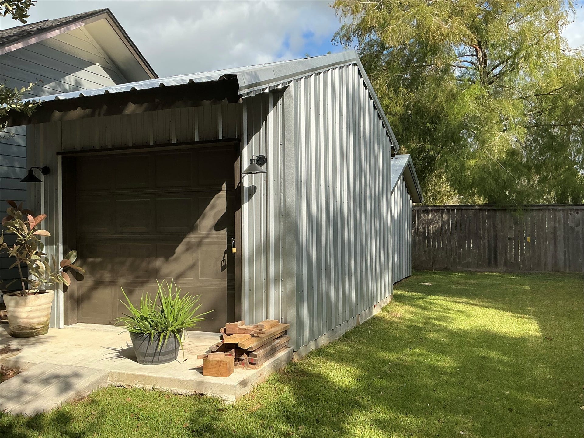 249 Chestnut Street, Lake Jackson, TX 77566 249 Chestnut Street, Lake Jackson, TX 77566
