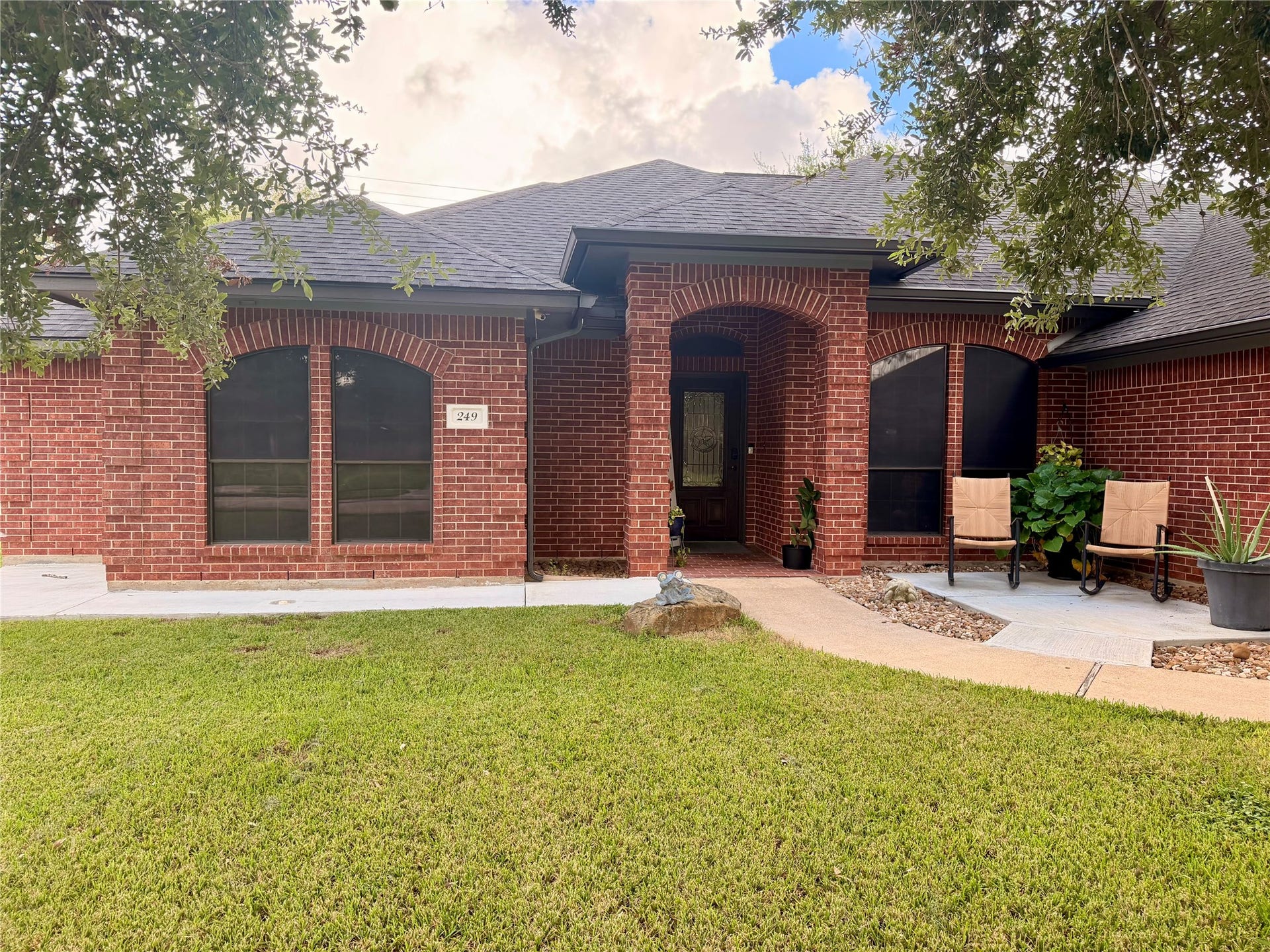 249 Chestnut Street, Lake Jackson, TX 77566 249 Chestnut Street, Lake Jackson, TX 77566
