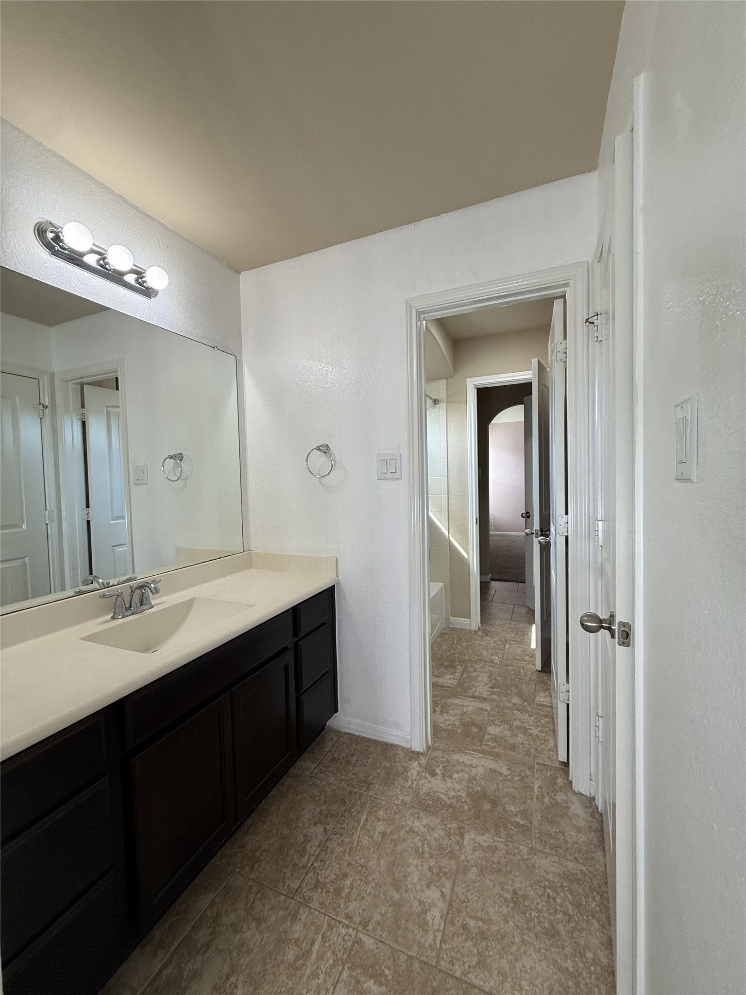 Jack N Jill Bathroom