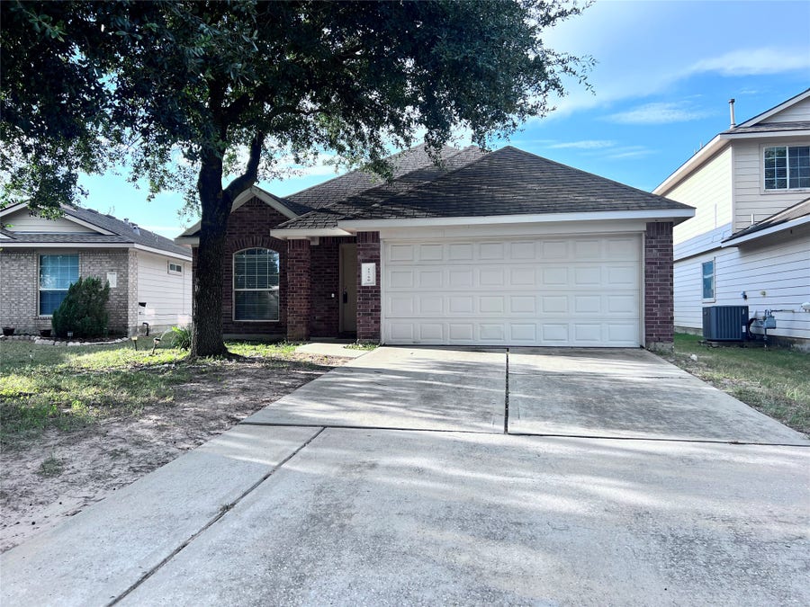 Property photo for 11750 Pinemeade Lane, Tomball, TX