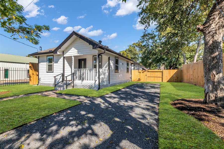 Property photo for 3441 McGowen Street, Houston, TX