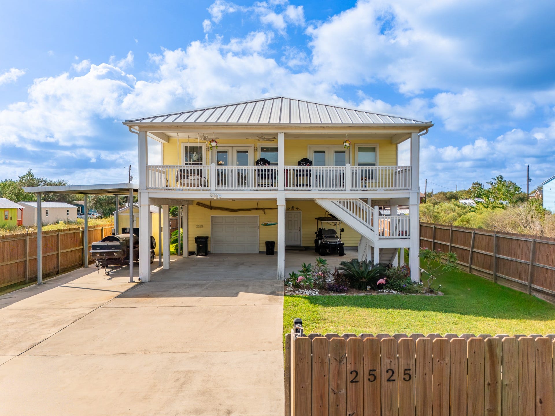 2525 E Bayshore Drive, San Leon, TX 77539 2525 E Bayshore Drive, San Leon, TX 77539