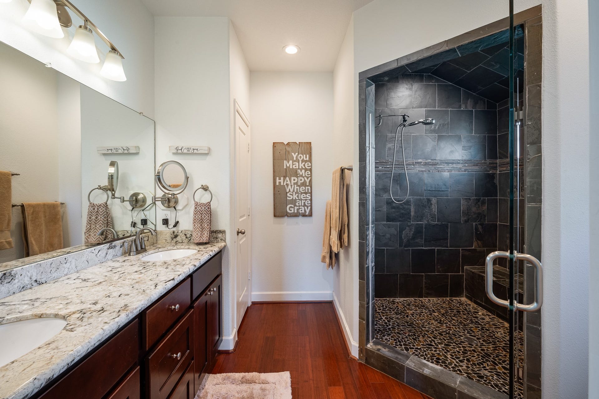 2525 E Bayshore Drive, San Leon, TX 77539 2525 E Bayshore Drive, San Leon, TX 77539