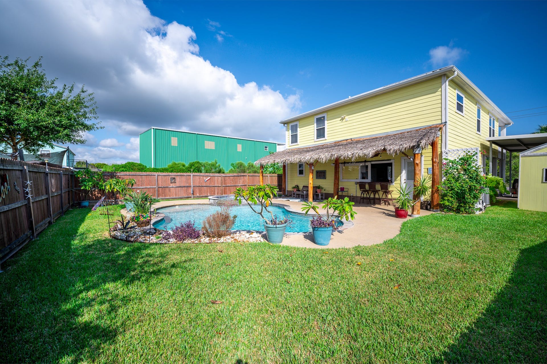 2525 E Bayshore Drive, San Leon, TX 77539 2525 E Bayshore Drive, San Leon, TX 77539