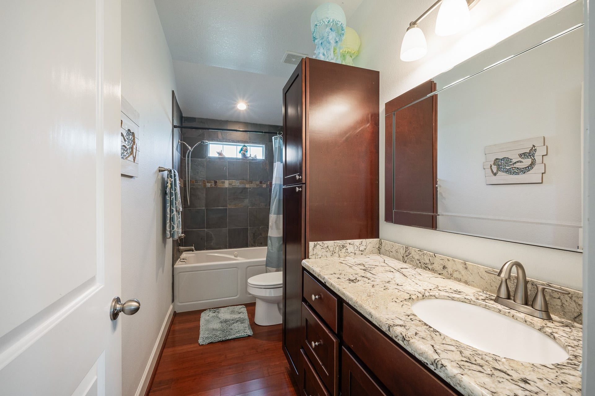 2525 E Bayshore Drive, San Leon, TX 77539 2525 E Bayshore Drive, San Leon, TX 77539