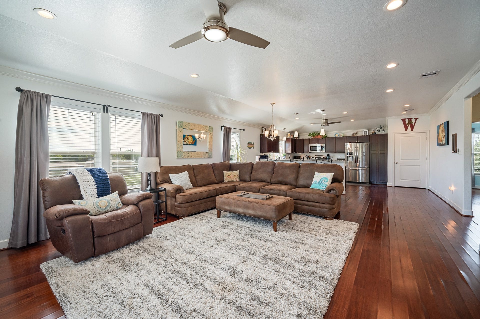 2525 E Bayshore Drive, San Leon, TX 77539 2525 E Bayshore Drive, San Leon, TX 77539