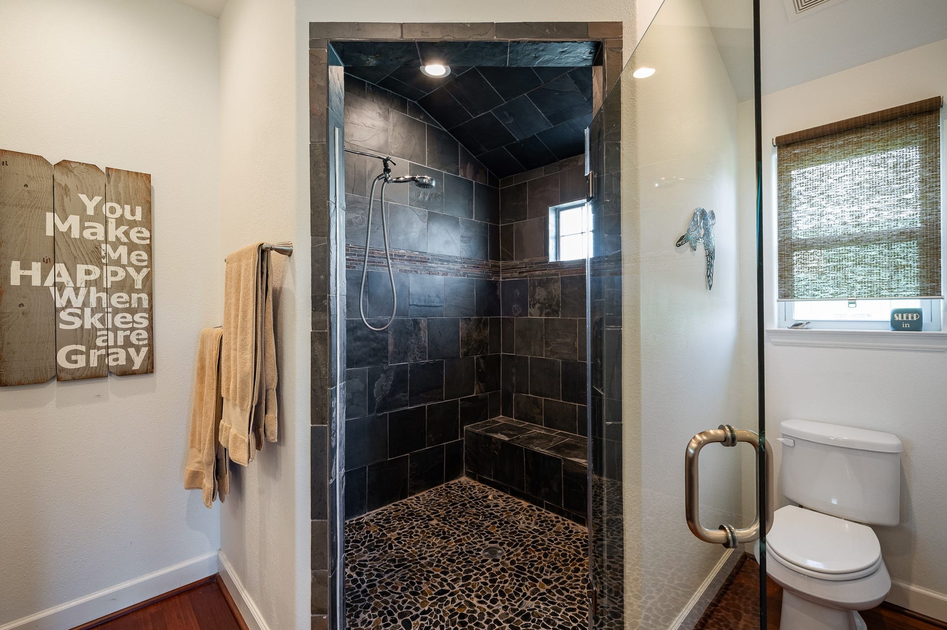 2525 E Bayshore Drive, San Leon, TX 77539 2525 E Bayshore Drive, San Leon, TX 77539