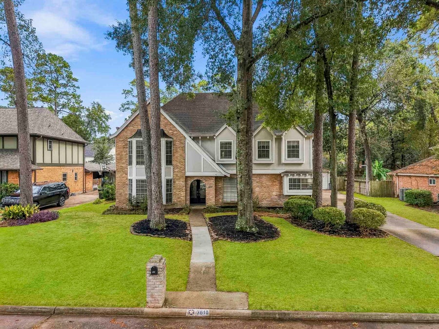 Property photo for 3610 Valley Haven Drive, Houston, TX