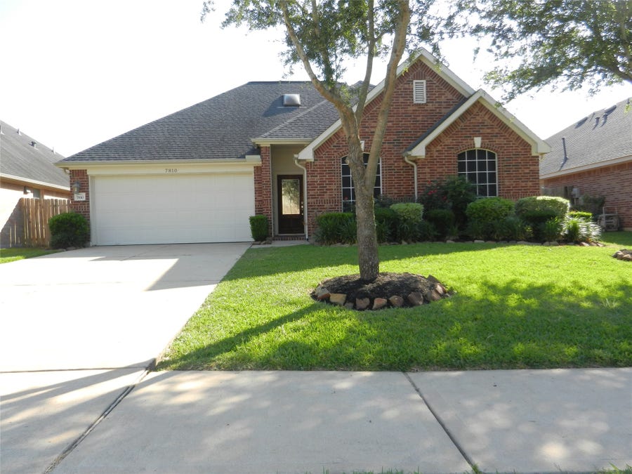 Property photo for 7810 Foster Brook Lane, Richmond, TX