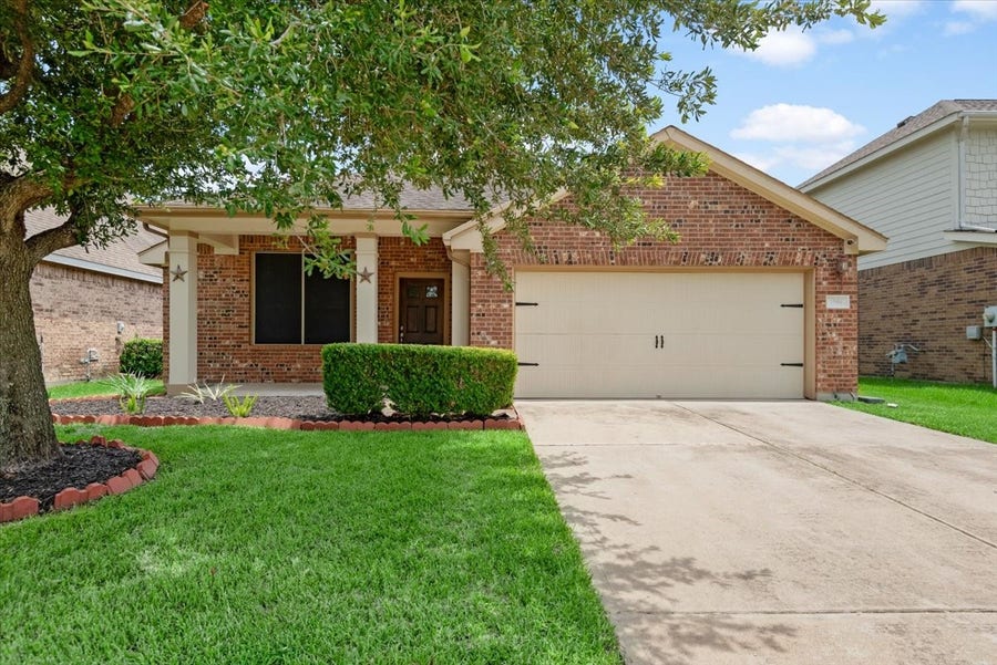 Property photo for 1906 Sonoma Breeze Drive, Houston, TX
