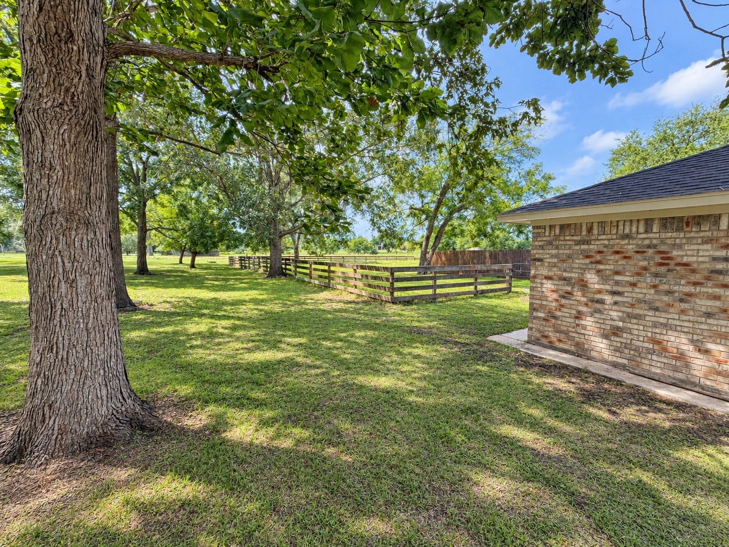 407 Branding Iron Circle, Angleton, TX 77515 407 Branding Iron Circle, Angleton, TX 77515