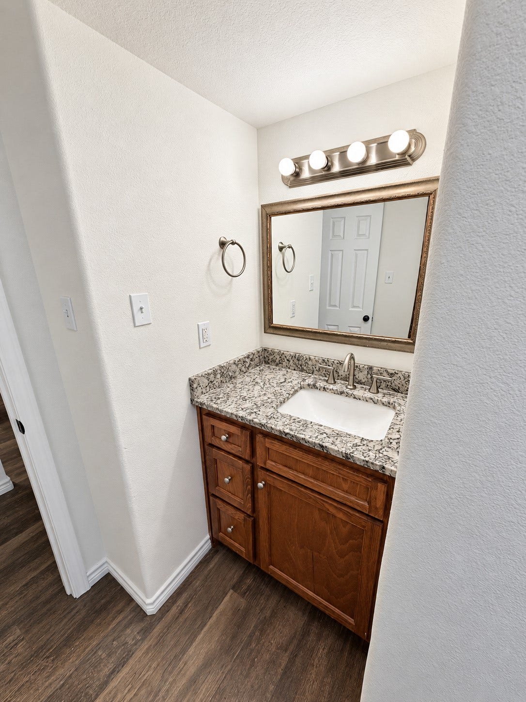 407 Branding Iron Circle, Angleton, TX 77515 407 Branding Iron Circle, Angleton, TX 77515