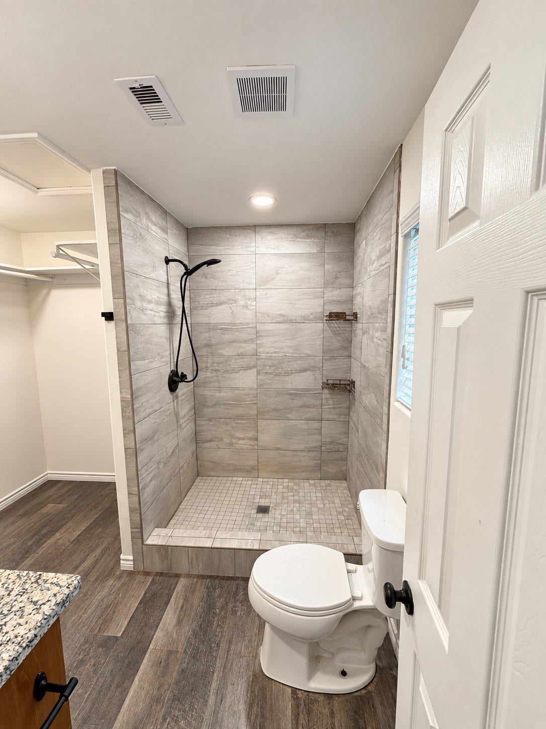 407 Branding Iron Circle, Angleton, TX 77515 407 Branding Iron Circle, Angleton, TX 77515