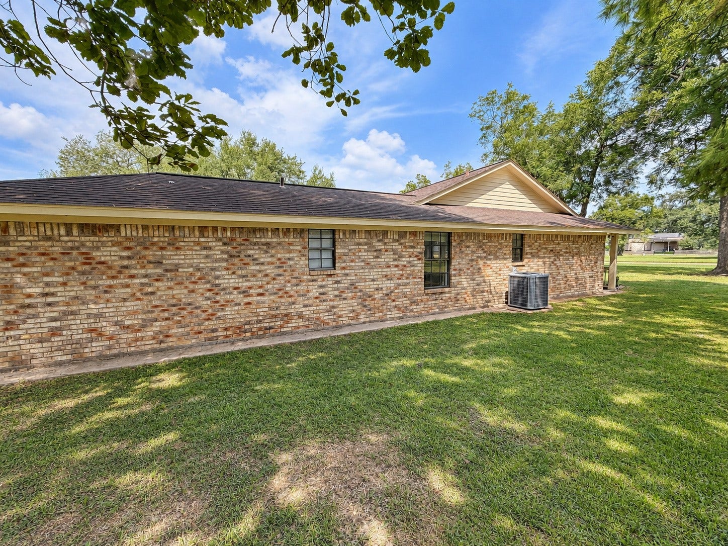 407 Branding Iron Circle, Angleton, TX 77515 407 Branding Iron Circle, Angleton, TX 77515