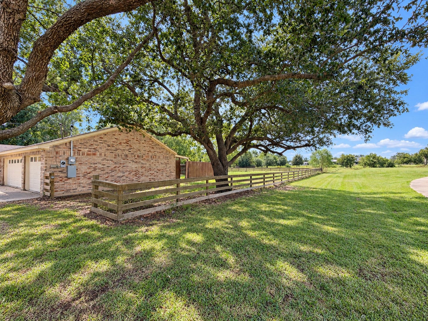 407 Branding Iron Circle, Angleton, TX 77515 407 Branding Iron Circle, Angleton, TX 77515