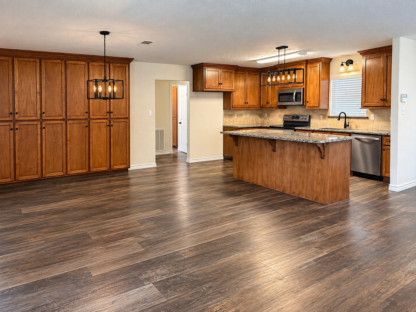 407 Branding Iron Circle, Angleton, TX 77515 407 Branding Iron Circle, Angleton, TX 77515