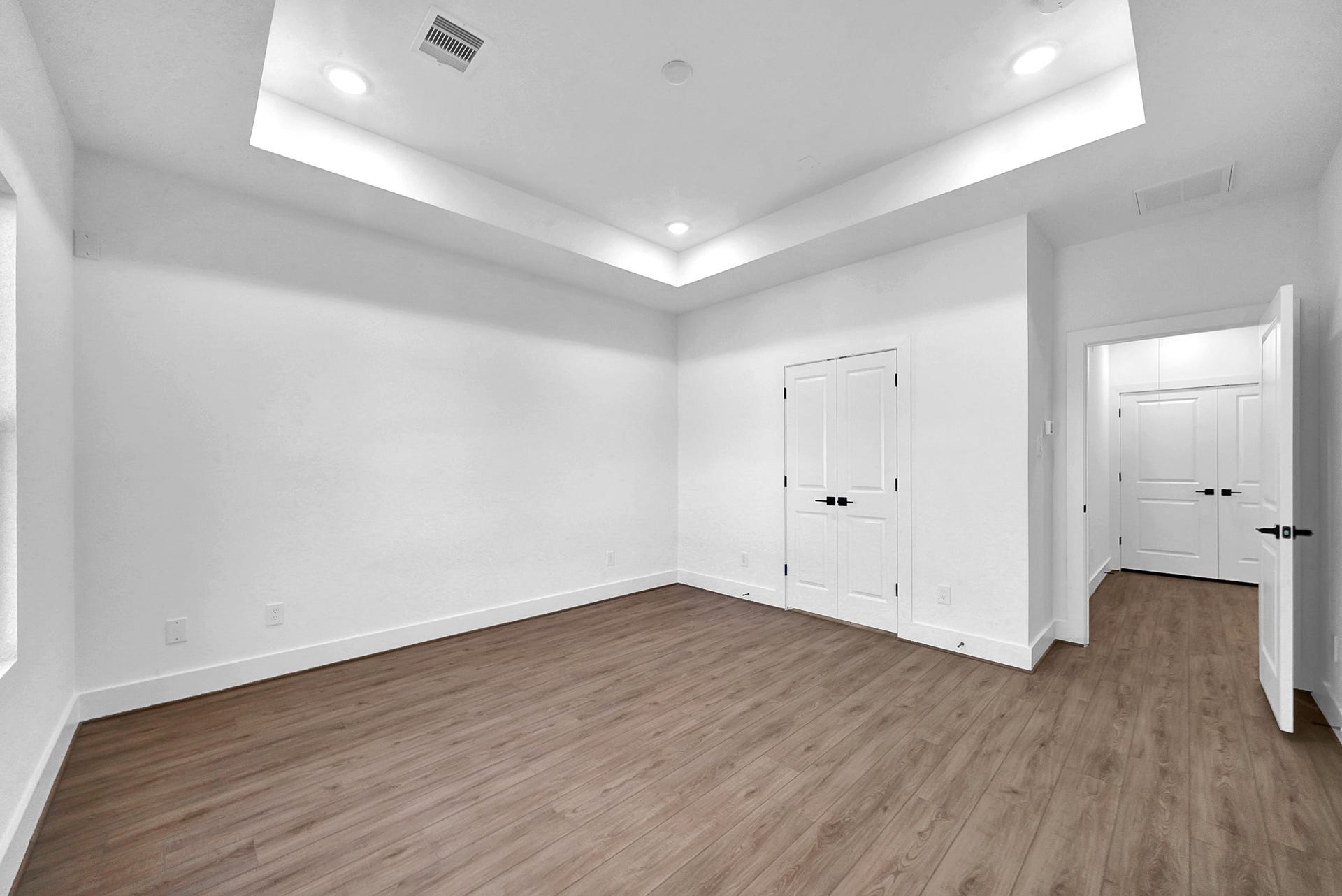 7825 Colonial Lane, Houston, TX 77051 7825 Colonial Lane, Houston, TX 77051