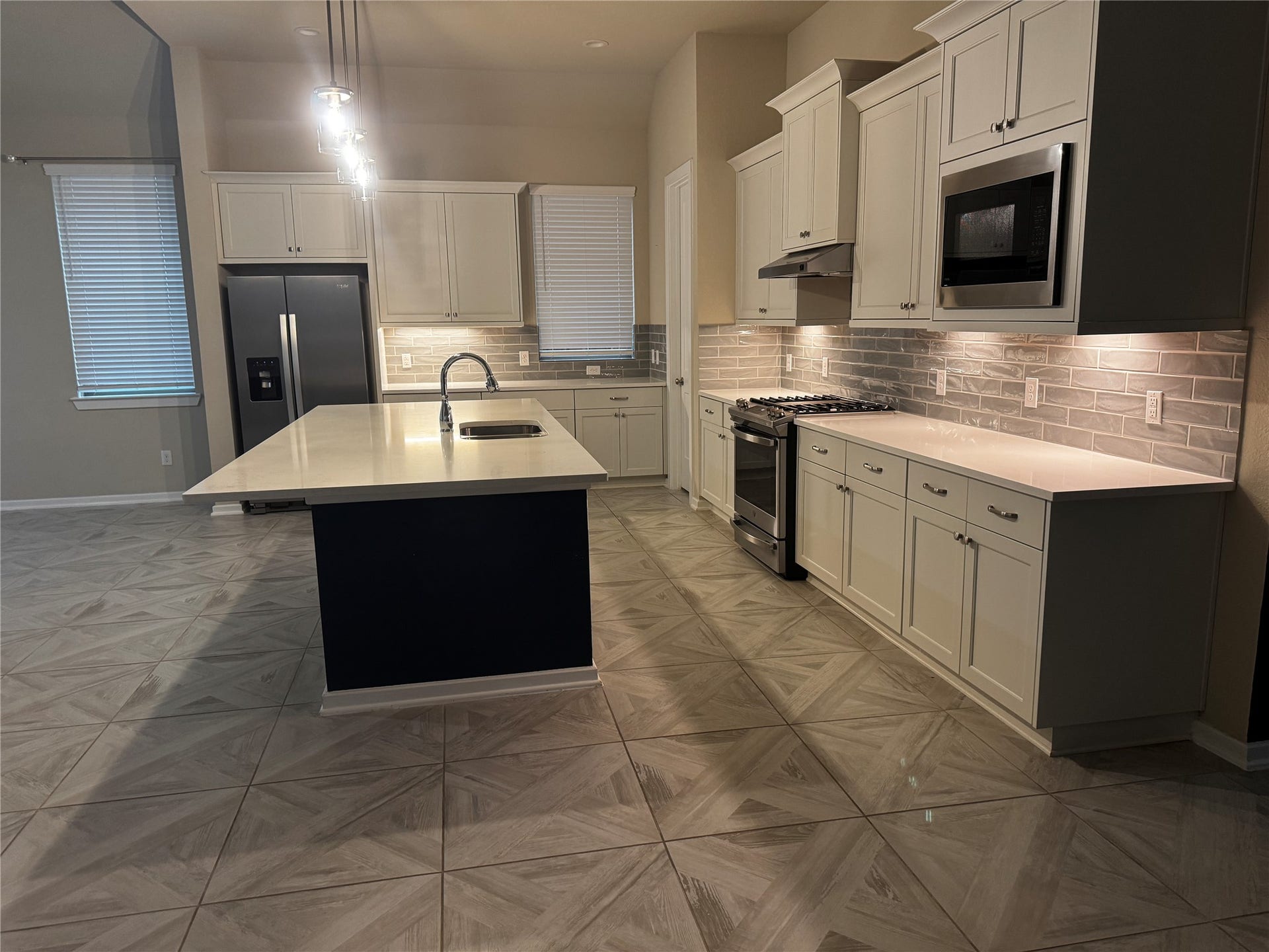 4594 Silver Moon Drive, Spring, TX 77386 4594 Silver Moon Drive, Spring, TX 77386