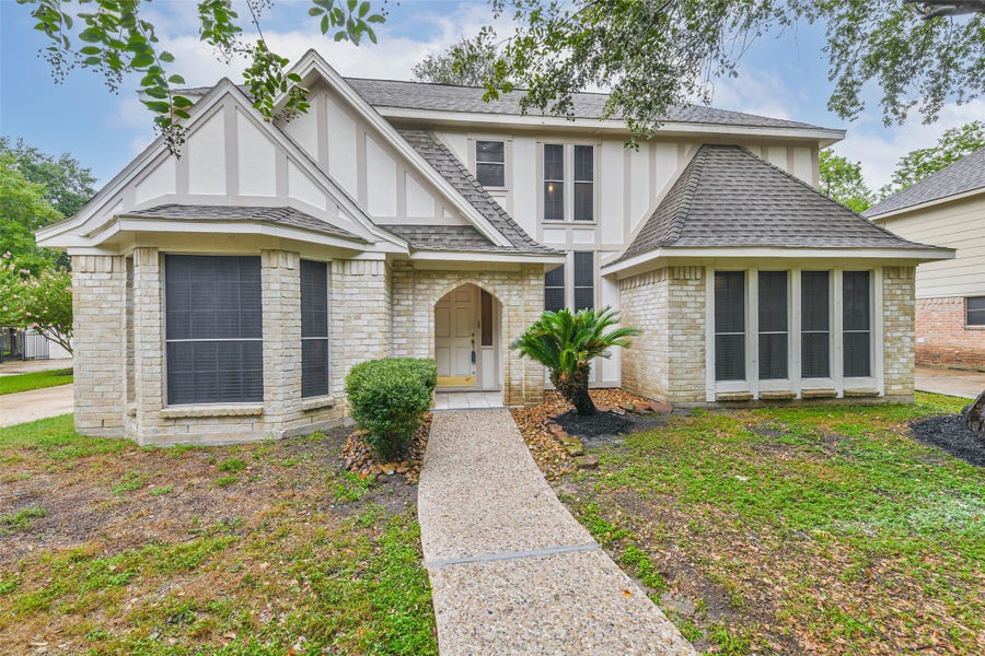 Property photo for 6718 Gentle Bend Drive, Houston, TX