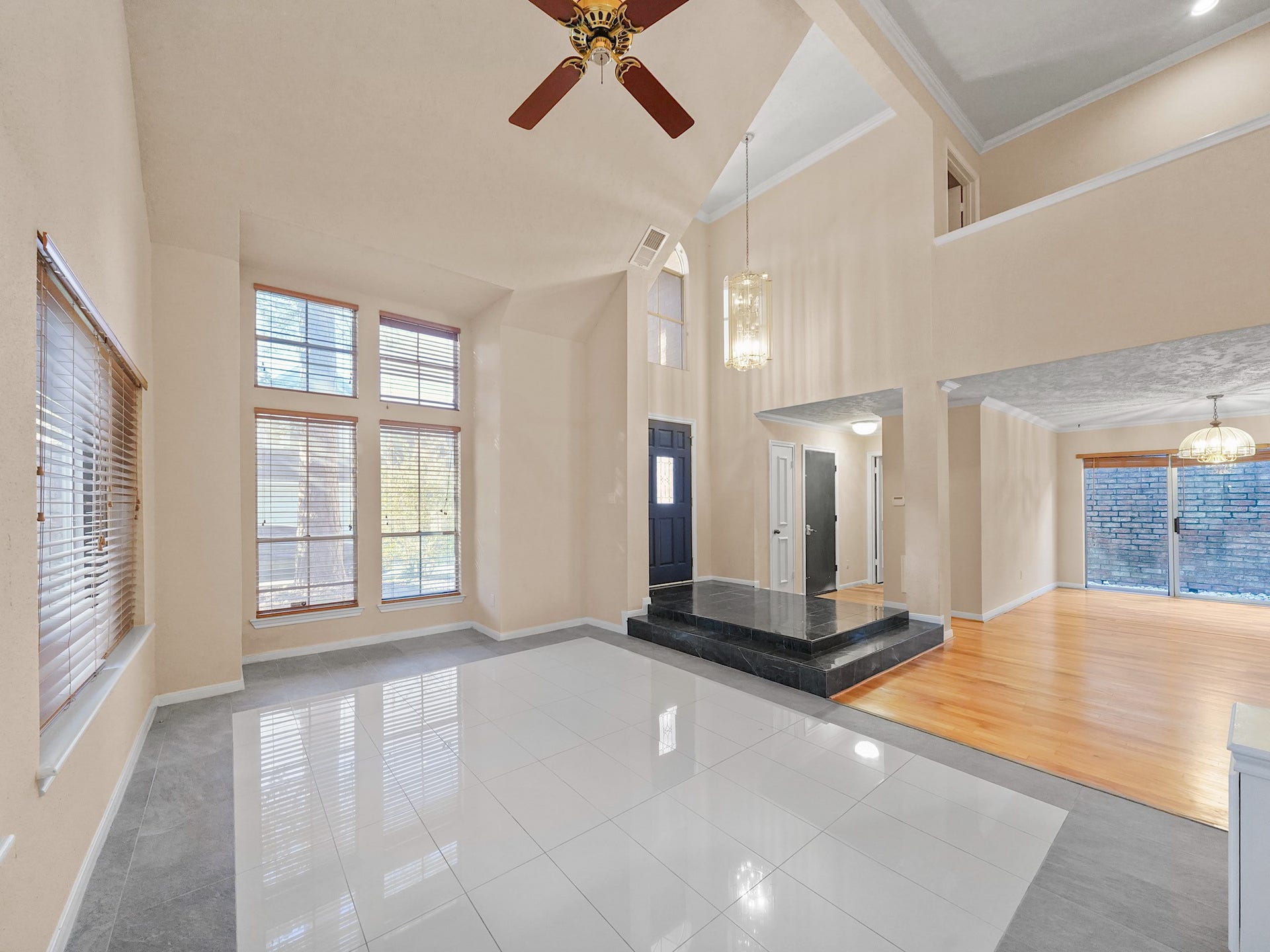 Living space by the front of the home.