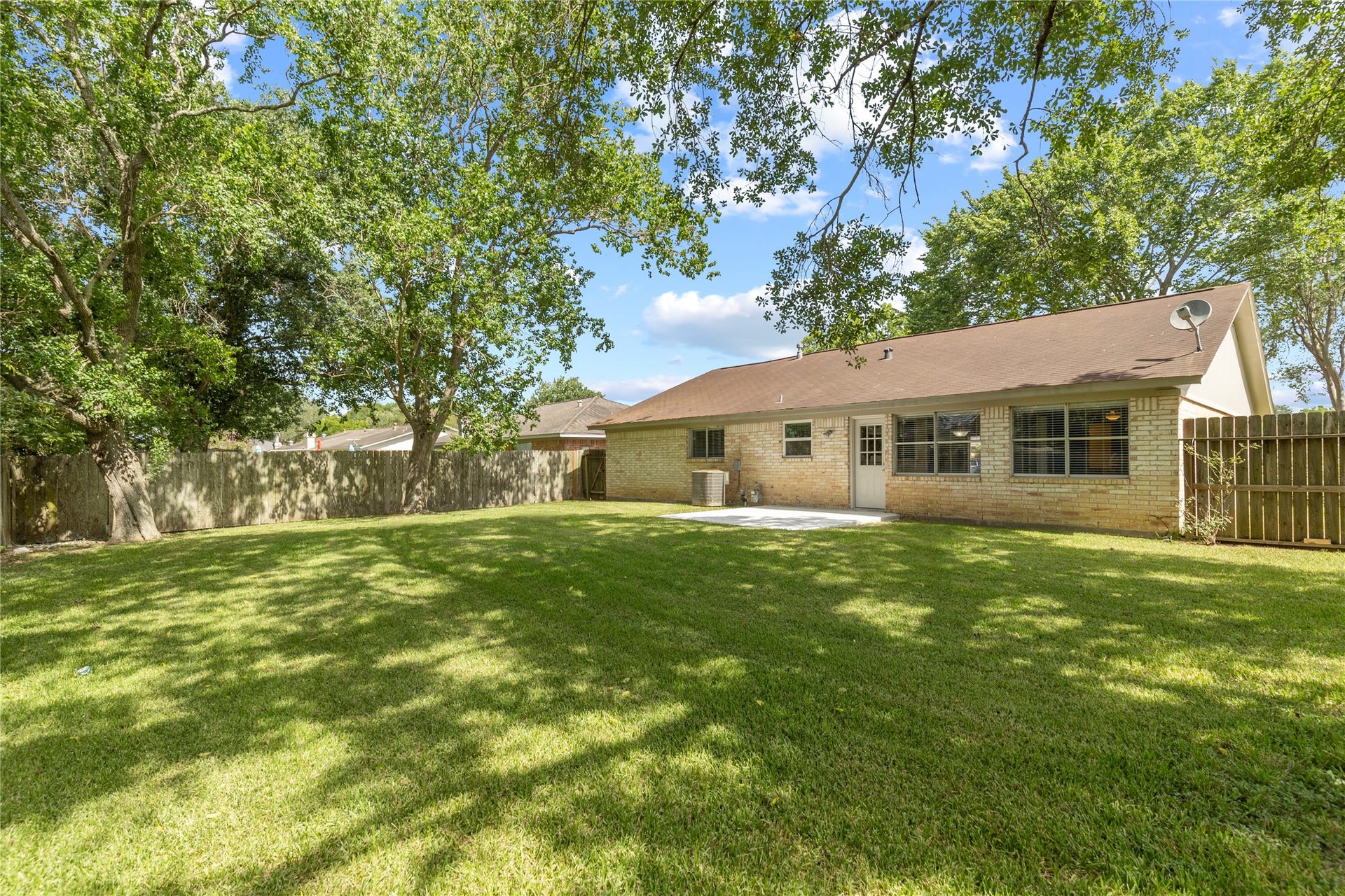 2536 Parkway Avenue, Rosenberg, TX 77471 2536 Parkway Avenue, Rosenberg, TX 77471