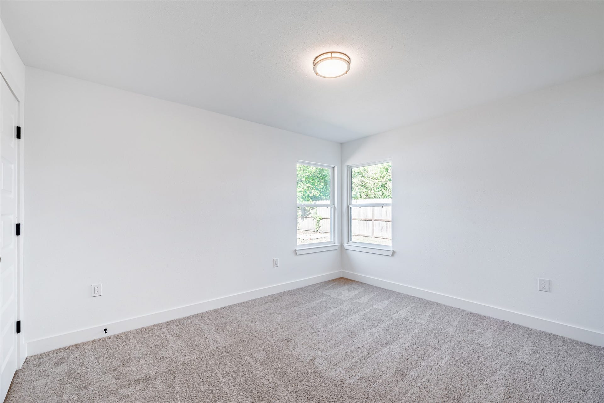 8658 Sonneville Drive, Houston, TX 77080